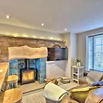 The Snug At Ruston, Cosy Dog Friendly *