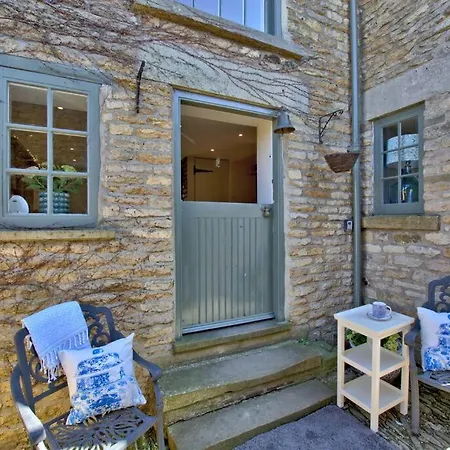 The Snug At Ruston, Cosy Dog Friendly Ferienhaus *