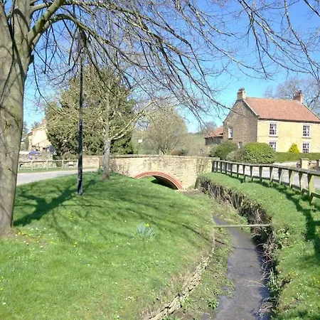 The Snug At Ruston, Cosy Dog Friendly
